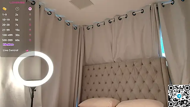 Skinny Alice online show from April 12, 2026, 11:02 am