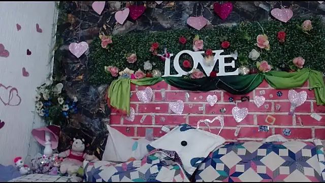 Snapshot of DesireDirtyTS__ chatting on February 28, 2026, 12:10 am DesireDirtyTS online show from February 28, 2026, 12:10 am