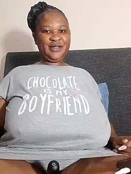 Snapshot of Bootyliciousbbw12 chatting on October 20, 2025, 6:48 am Bootyliciousbbw12 online show from October 20, 2025, 6:48 am