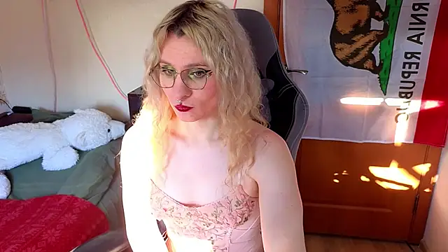 Snapshot of Lori_Myaf chatting on February 18, 2026, 12:23 pm Lori Myaf online show from February 18, 2026, 12:23 pm