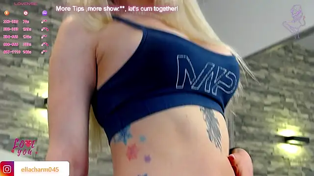 Snapshot of Ella_Charm chatting on March 22, 2025, 2:16 am Ella Charm online show from March 22, 2025, 2:16 am