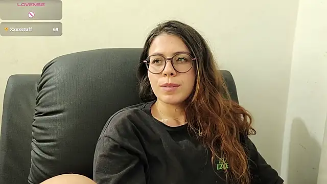 Snapshot of irinasweet27 chatting on November 5, 2025, 2:03 am irinasweet27 online show from November 5, 2025, 2:03 am