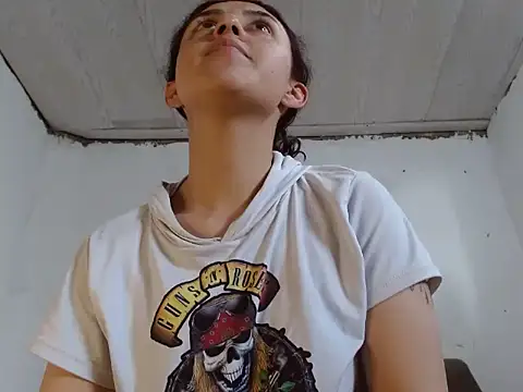 Snapshot of AngelaLinaresx69 chatting on October 21, 2025, 8:52 pm AngelaLinaresx69 online show from October 21, 2025, 8:52 pm