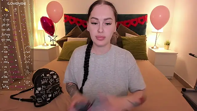 Snapshot of missAngellina chatting on February 20, 2025, 10:48 pm missAngellina online show from February 20, 2025, 10:48 pm