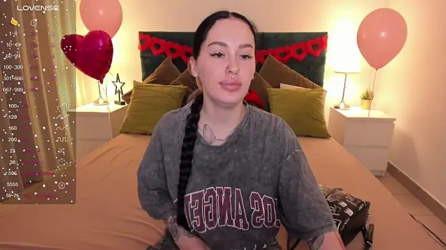 Snapshot of missAngellina chatting on February 25, 2025, 10:53 pm missAngellina online show from February 25, 2025, 10:53 pm