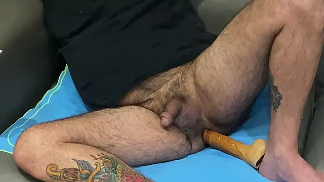 gimmos98xx online show from April 15, 2026, 7:58 pm