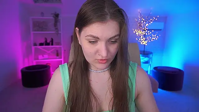 EmmyCharmm online show from June 4, 2026, 5:56 am