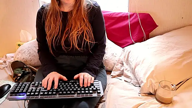 xxpixeyxx online show from January 17, 2026, 2:31 pm