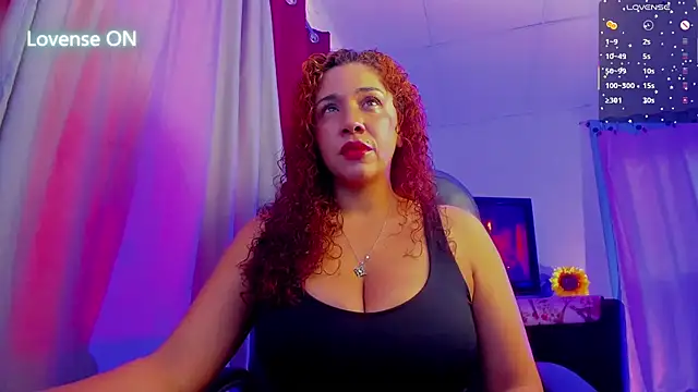 Snapshot of ana_sweet2 chatting on June 5, 2026, 10:15 pm ana sweet2 online show from June 5, 2026, 10:15 pm