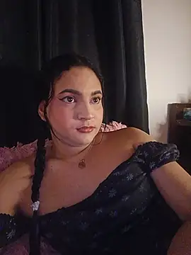 Snapshot of Andrys_ chatting on July 3, 2026, 6:09 am Andrys online show from July 3, 2026, 6:09 am