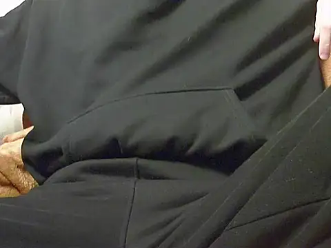 Snapshot of wirytynum chatting on November 26, 2025, 2:39 pm wirytynum online show from November 26, 2025, 2:39 pm