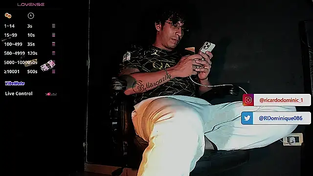 Snapshot of FuckHardlove chatting on January 17, 2026, 4:38 am FuckHardlove online show from January 17, 2026, 4:38 am