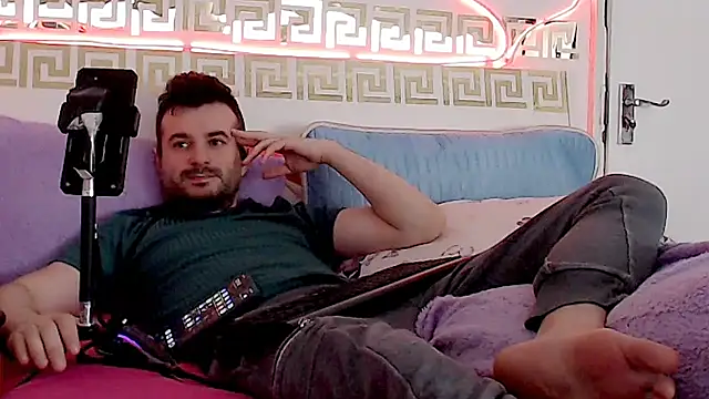 erotico69xxx online show from October 27, 2025, 1:01 pm