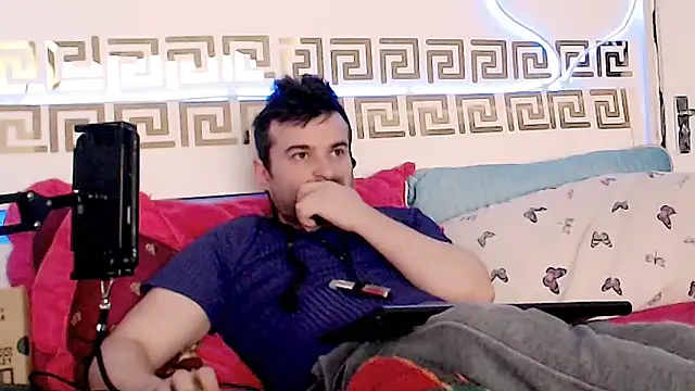 Snapshot of erotico69xxx chatting on November 10, 2025, 11:48 am erotico69xxx online show from November 10, 2025, 11:48 am