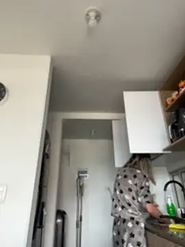 Ameellie online show from April 12, 2026, 5:05 pm