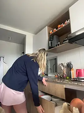 Ameellie online show from October 19, 2025, 6:10 pm