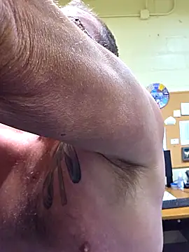 Cockrub1 online show from October 24, 2025, 12:37 pm