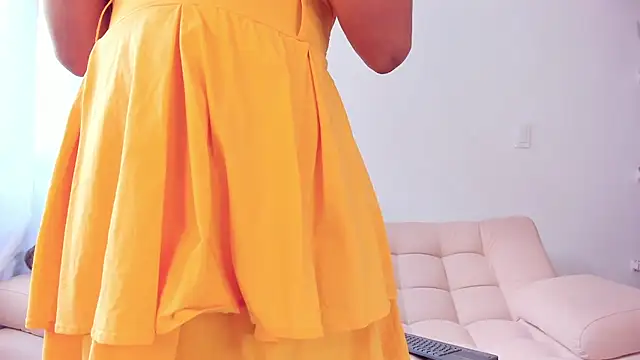 Snapshot of Alaia_Ferrer_ chatting on March 19, 2025, 8:11 pm Alaia Ferrer online show from March 19, 2025, 8:11 pm