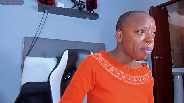 Coco Kiss online show from March 25, 2026, 7:13 pm