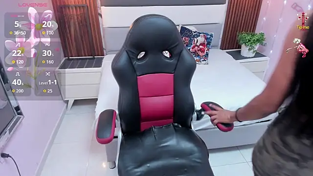 MILEY JOAS2 online show from December 2, 2025, 7:26 pm