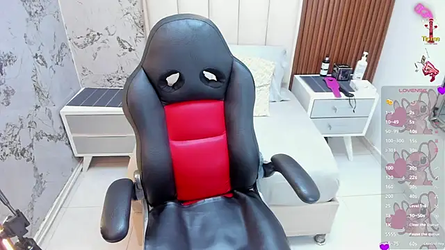 MILEY JOAS2 online show from April 17, 2026, 8:00 pm