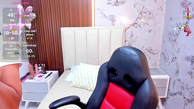 Snapshot of MILEY_JOAS2 chatting on February 10, 2026, 7:24 pm MILEY JOAS2 online show from February 10, 2026, 7:24 pm