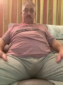 Russirayu online show from May 10, 2026, 9:49 pm