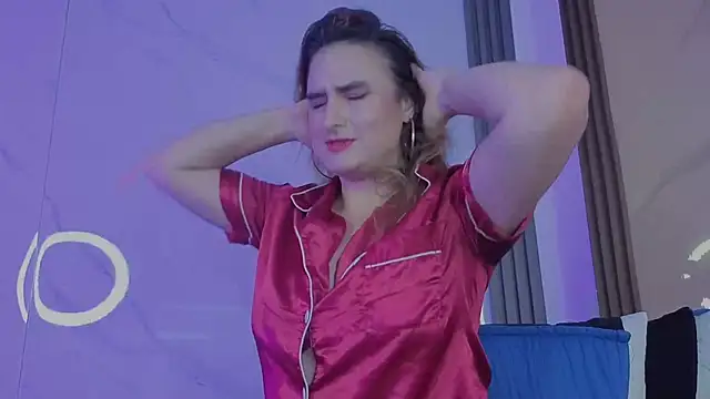 CandyQueenGold online show from February 5, 2026, 7:10 pm