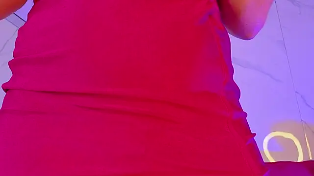 CandyQueenGold online show from April 18, 2026, 6:54 pm