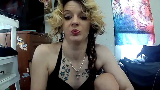 dangereyez0010 online show from March 30, 2026, 10:00 pm