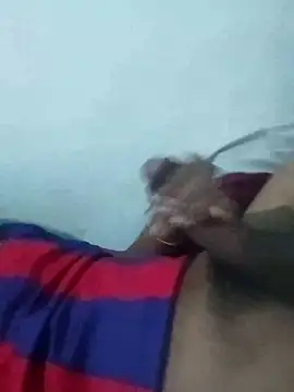 Vergonlatinox2 online show from February 24, 2026, 5:08 am