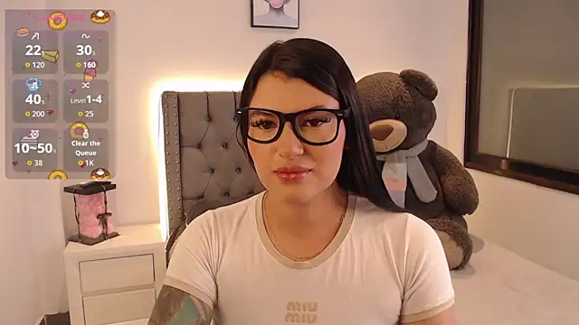 Nicols66 online show from May 18, 2026, 11:31 pm