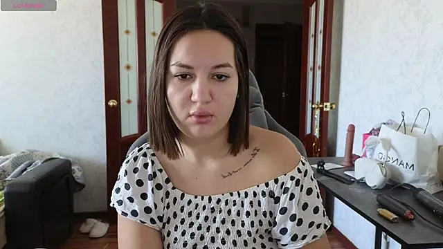 Nelly Fischer online show from March 23, 2025, 6:37 am