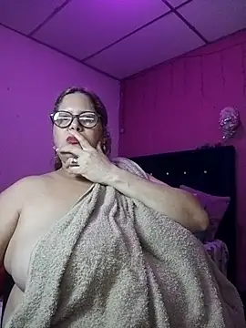 EllisW8 online show from October 15, 2025, 10:51 pm