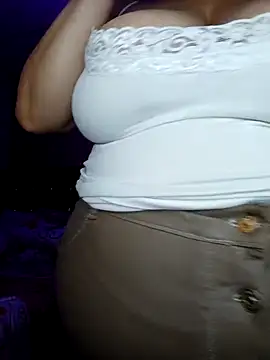 EllisW8 online show from October 9, 2025, 10:38 am