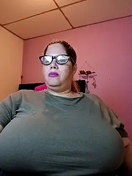 Snapshot of EllisW8 chatting on February 28, 2026, 10:59 am EllisW8 online show from February 28, 2026, 10:59 am