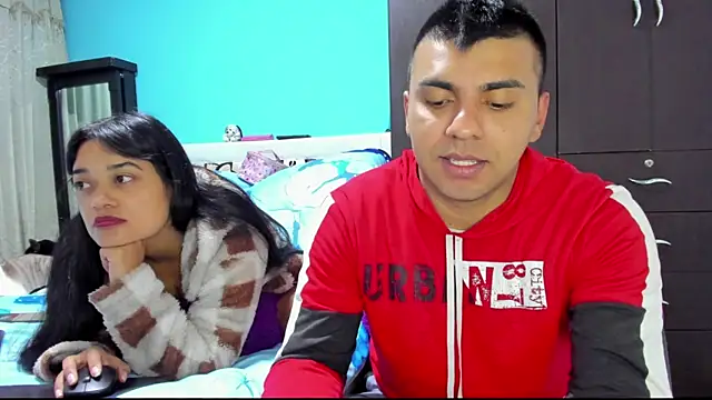 2ScarletandRyan8 online show from December 3, 2025, 10:03 am