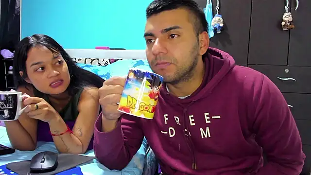 Snapshot of 2ScarletandRyan8 chatting on January 18, 2026, 11:02 am 2ScarletandRyan8 online show from January 18, 2026, 11:02 am