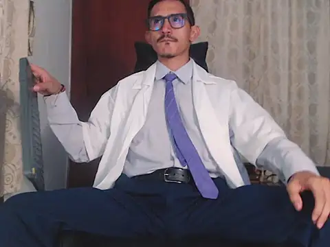 Snapshot of HomeAloneK chatting on October 23, 2025, 7:34 pm HomeAloneK online show from October 23, 2025, 7:34 pm