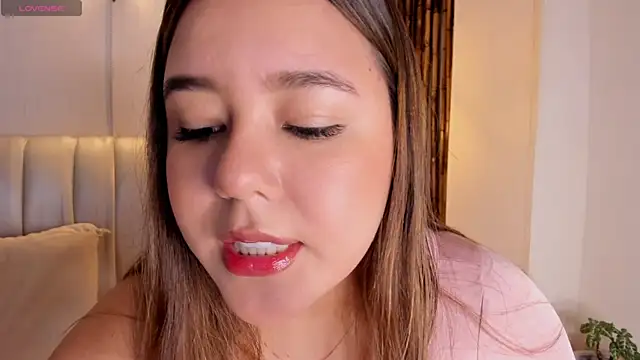 Snapshot of Aria_Reid chatting on February 19, 2025, 12:22 pm Aria Reid online show from February 19, 2025, 12:22 pm