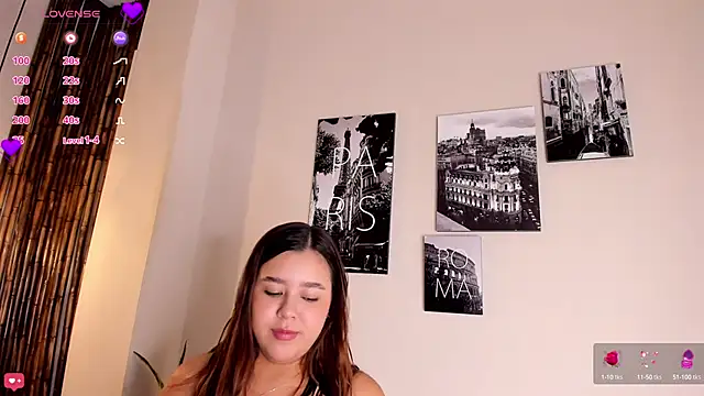 Snapshot of Aria_Reid chatting on September 16, 2025, 12:17 pm Aria Reid online show from September 16, 2025, 12:17 pm