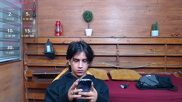 alex 477 online show from April 18, 2026, 11:34 am