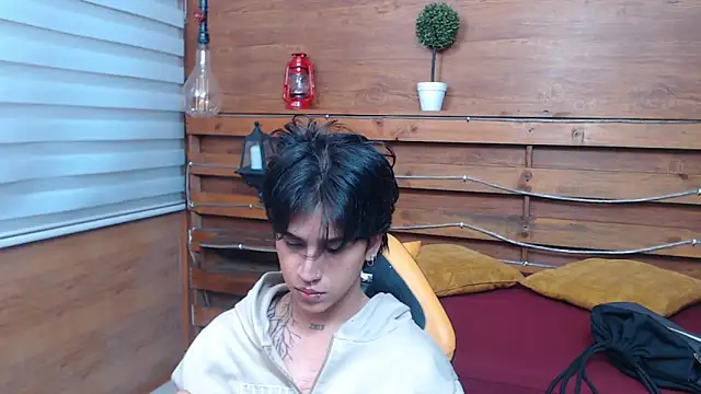 alex 477 online show from February 4, 2026, 11:38 am