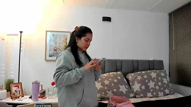 Gigi-bom online show from December 21, 2025, 1:41 am