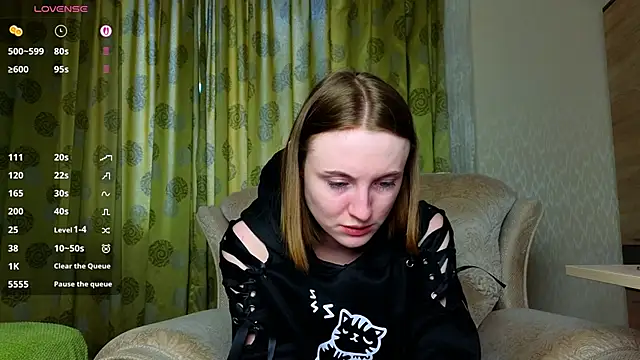Snapshot of Cowell_Adelina chatting on May 27, 2026, 9:38 am Cowell Adelina online show from May 27, 2026, 9:38 am