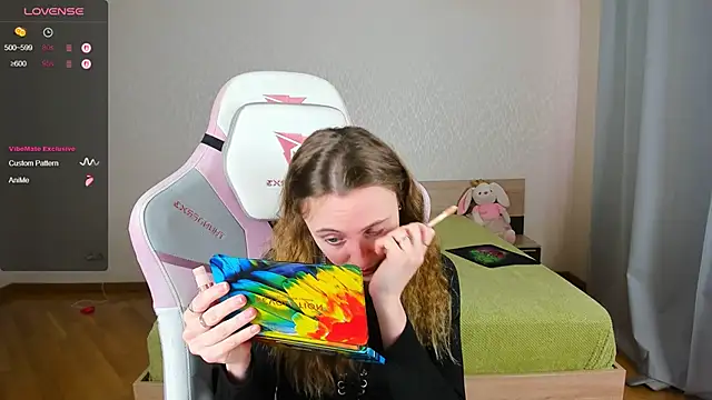 Snapshot of Cowell_Adelina chatting on November 7, 2025, 8:08 am Cowell Adelina online show from November 7, 2025, 8:08 am