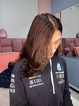 Feniix   online show from November 20, 2025, 4:35 am