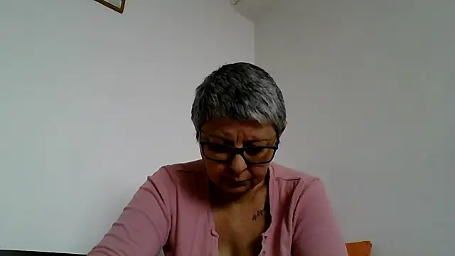 roseblak42 online show from January 11, 2026, 8:54 am