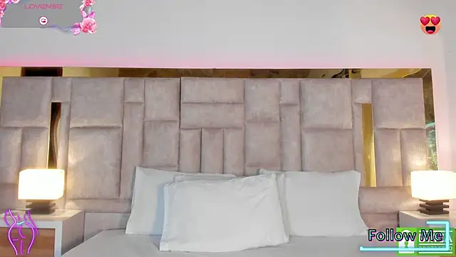 Miss Abigail  online show from March 13, 2025, 12:56 pm