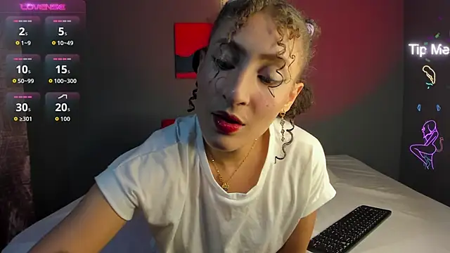 IsabellaSpencer online show from September 24, 2025, 10:16 pm